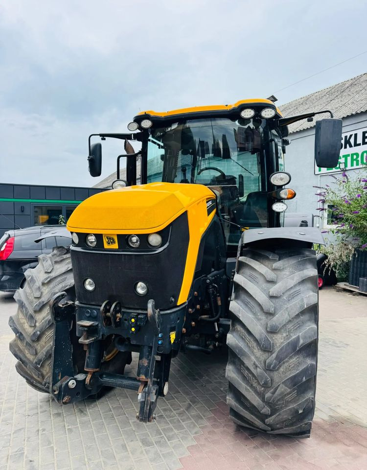 JCB 4220 - Traktor: obrázek 2 JCB 4220 - Traktor: obrázek 2