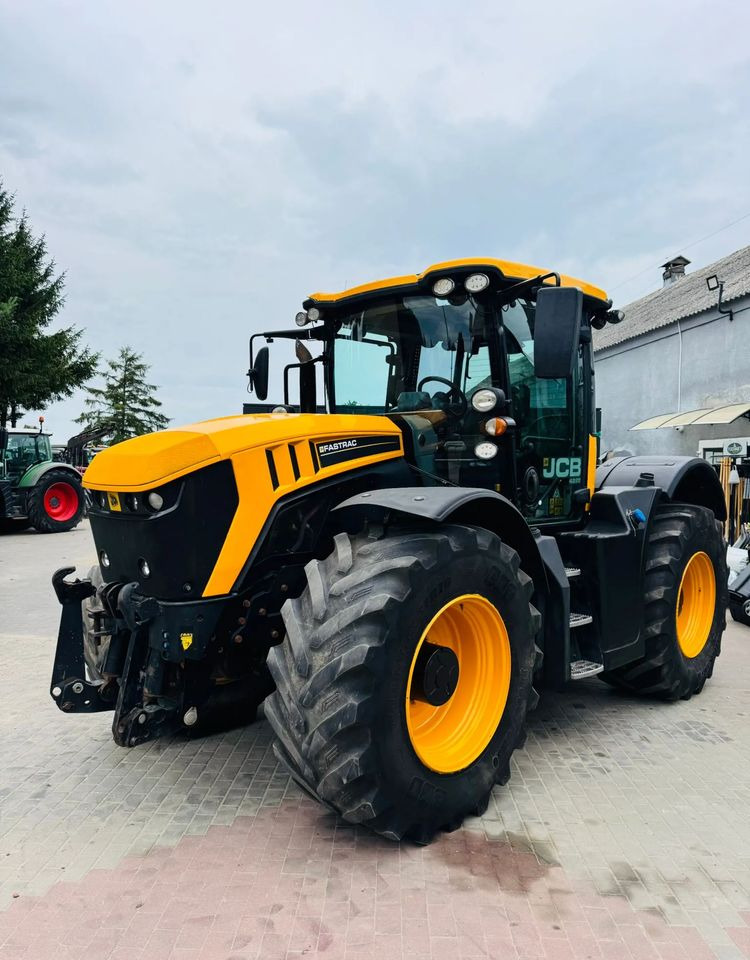 JCB 4220 - Traktor: obrázek 1 JCB 4220 - Traktor: obrázek 1