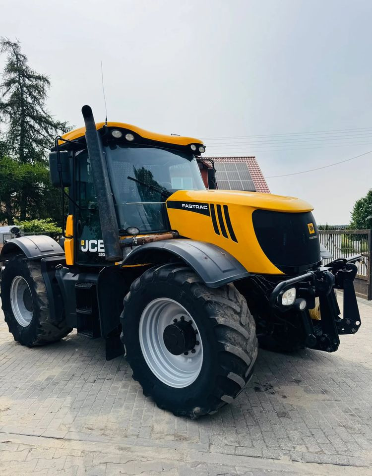 JCB FASTRAC 3230 - Traktor: obrázek 4 JCB FASTRAC 3230 - Traktor: obrázek 4