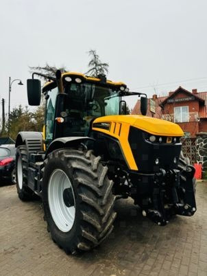 JCB FASTRAC 4220 - Traktor: obrázek 4 JCB FASTRAC 4220 - Traktor: obrázek 4