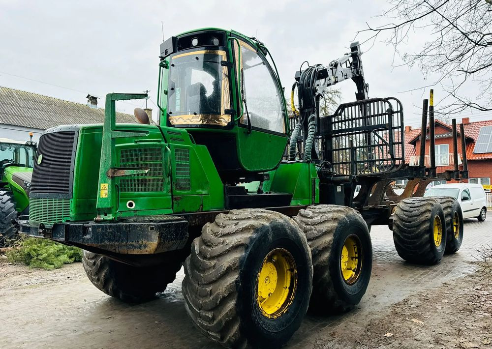 John Deere 1910E - Vyvážecí souprava: obrázek 1 John Deere 1910E - Vyvážecí souprava: obrázek 1