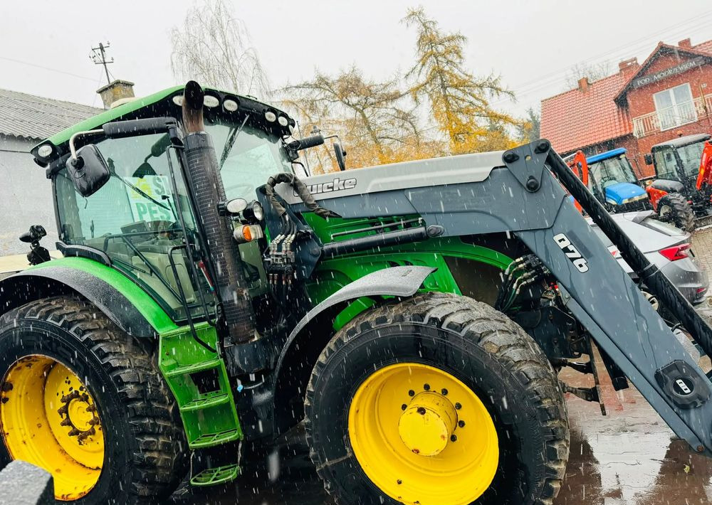 John Deere 6210R - Traktor: obrázek 2 John Deere 6210R - Traktor: obrázek 2