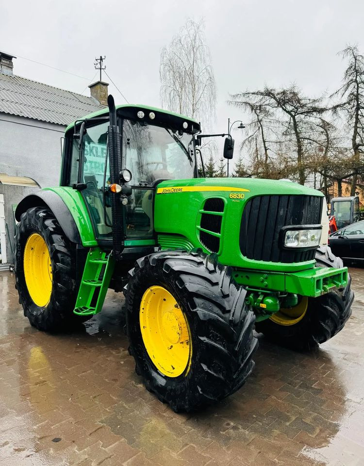 John Deere 6830 PREMIUM - Traktor: obrázek 5 John Deere 6830 PREMIUM - Traktor: obrázek 5