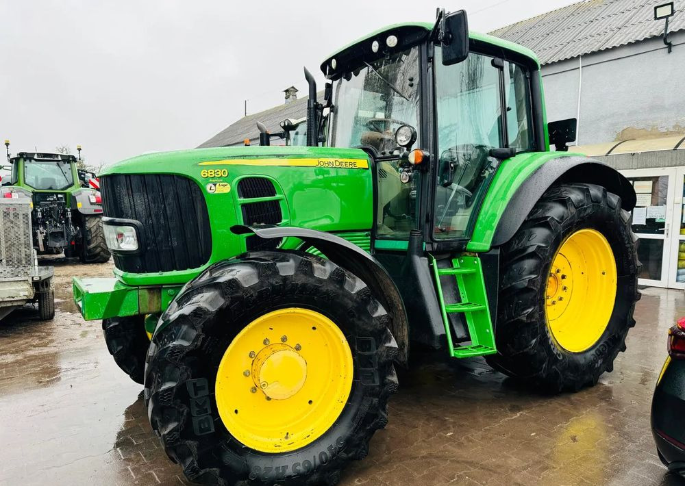 John Deere 6830 PREMIUM - Traktor: obrázek 1 John Deere 6830 PREMIUM - Traktor: obrázek 1