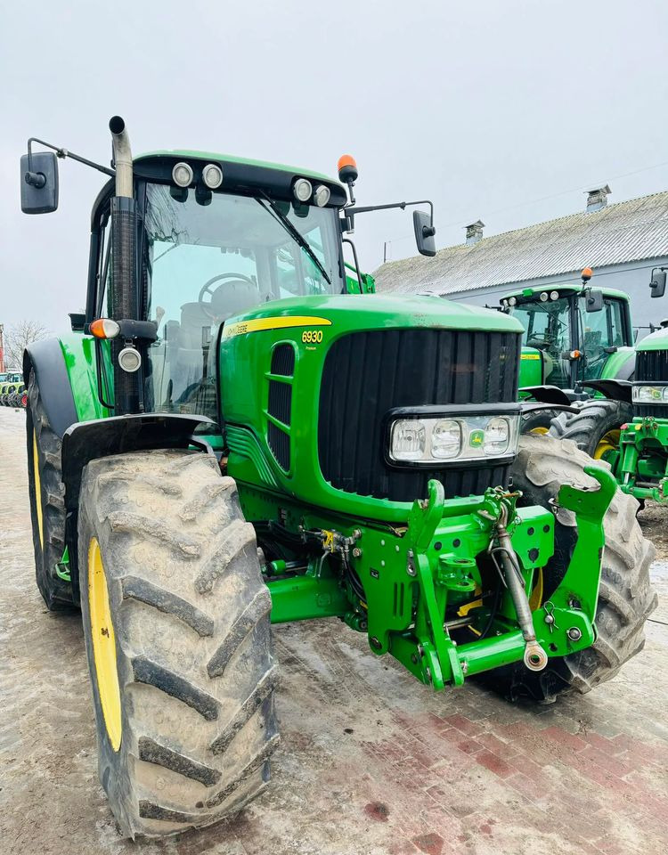 Traktor John Deere 6930: obrázek 1
