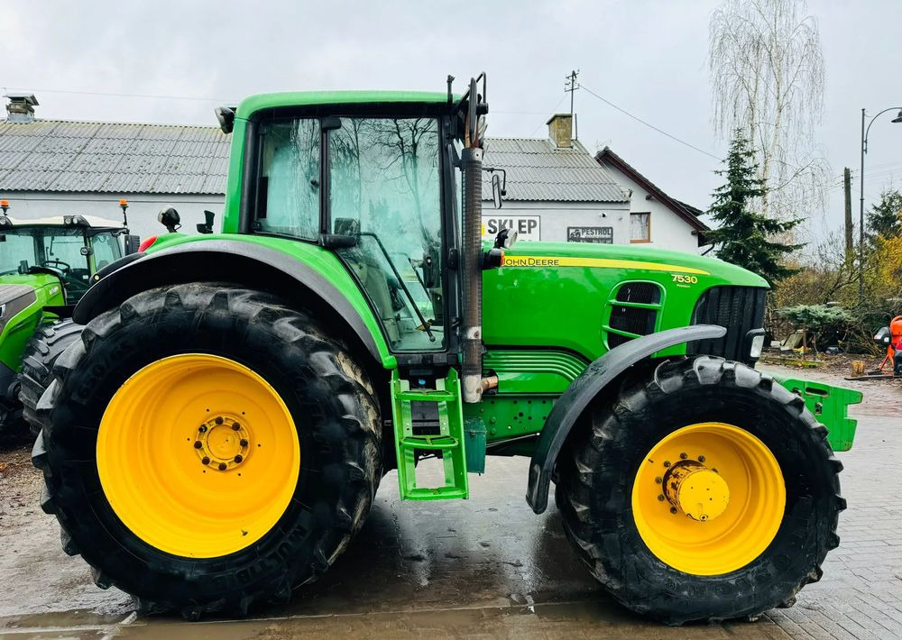 John Deere 7530 PREMIUM - Traktor: obrázek 1 John Deere 7530 PREMIUM - Traktor: obrázek 1