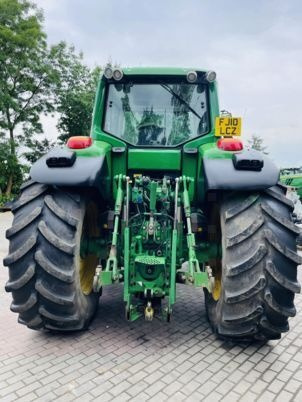 John Deere 7530 PREMIUM - Traktor: obrázek 4 John Deere 7530 PREMIUM - Traktor: obrázek 4