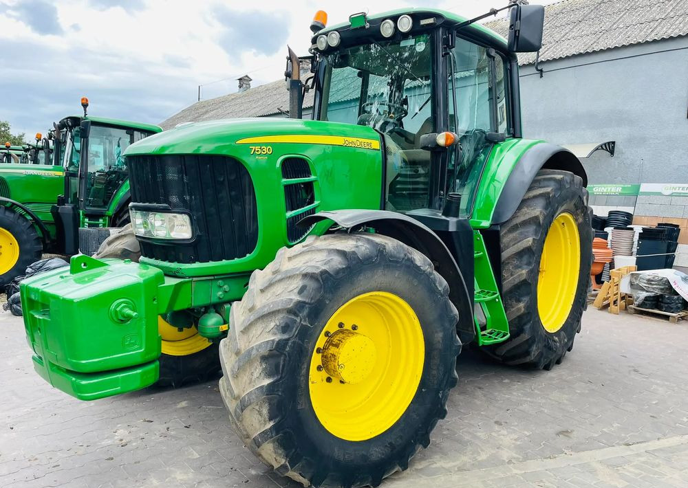 John Deere 7530 PREMIUM - Traktor: obrázek 4 John Deere 7530 PREMIUM - Traktor: obrázek 4