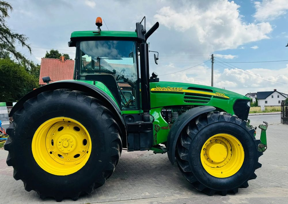 John Deere 7920 - Traktor: obrázek 4 John Deere 7920 - Traktor: obrázek 4