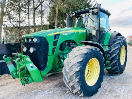 John Deere 8130 - Traktor: obrázek 2 John Deere 8130 - Traktor: obrázek 2