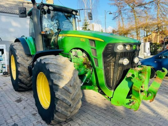 John Deere 8130 - Traktor: obrázek 1 John Deere 8130 - Traktor: obrázek 1