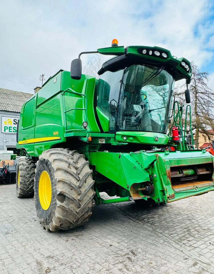 John Deere T670 - Sklízecí mlátička: obrázek 4 John Deere T670 - Sklízecí mlátička: obrázek 4