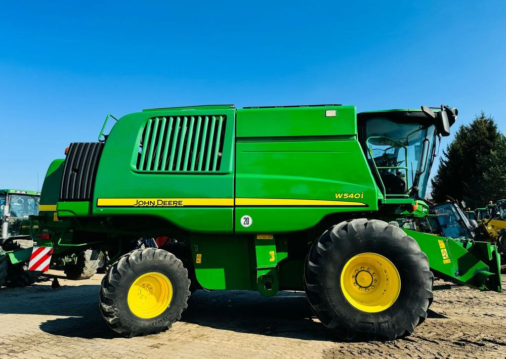 John Deere W540i - Sklízecí mlátička: obrázek 1 John Deere W540i - Sklízecí mlátička: obrázek 1