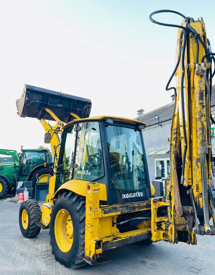 Komatsu WB93R - Rýpadlo-nakladač: obrázek 5 Komatsu WB93R - Rýpadlo-nakladač: obrázek 5