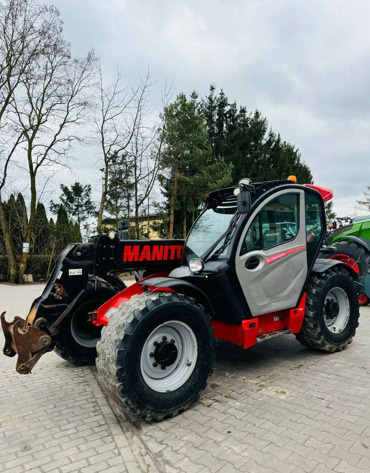 Teleskopický manipulátor Manitou 737-130 PS+: obrázek 13