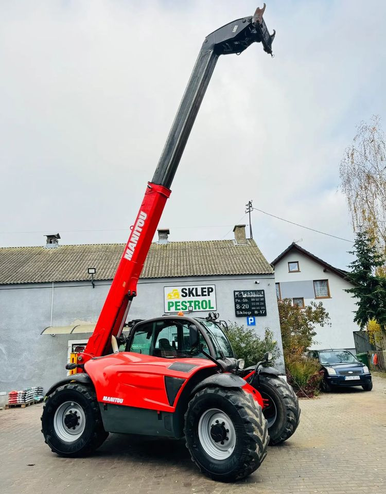 Teleskopický manipulátor Manitou 840-137: obrázek 1