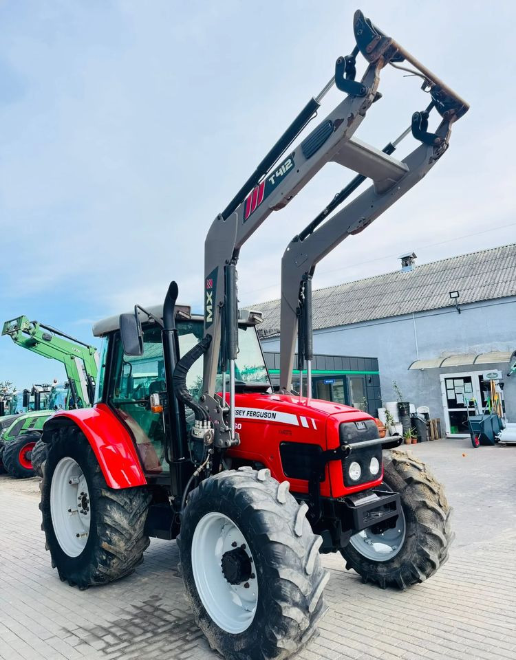Massey Ferguson 5460 - Traktor: obrázek 3 Massey Ferguson 5460 - Traktor: obrázek 3