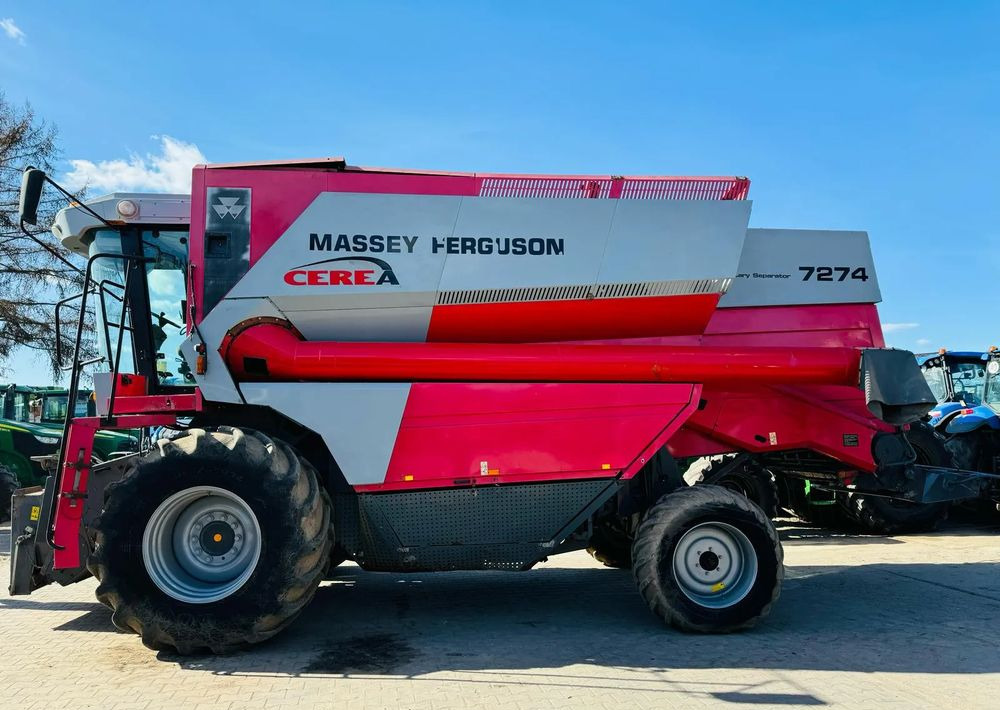 Massey Ferguson 7274 - Sklízecí mlátička: obrázek 1 Massey Ferguson 7274 - Sklízecí mlátička: obrázek 1