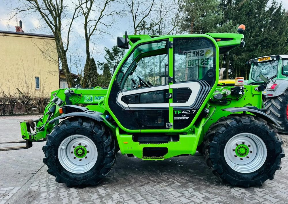 Merlo TF 42.7 CS - Teleskopický manipulátor: obrázek 2 Merlo TF 42.7 CS - Teleskopický manipulátor: obrázek 2