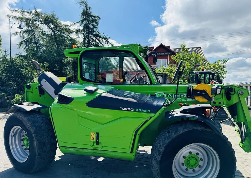 Merlo TF42.7 CS - Teleskopický manipulátor: obrázek 1 Merlo TF42.7 CS - Teleskopický manipulátor: obrázek 1