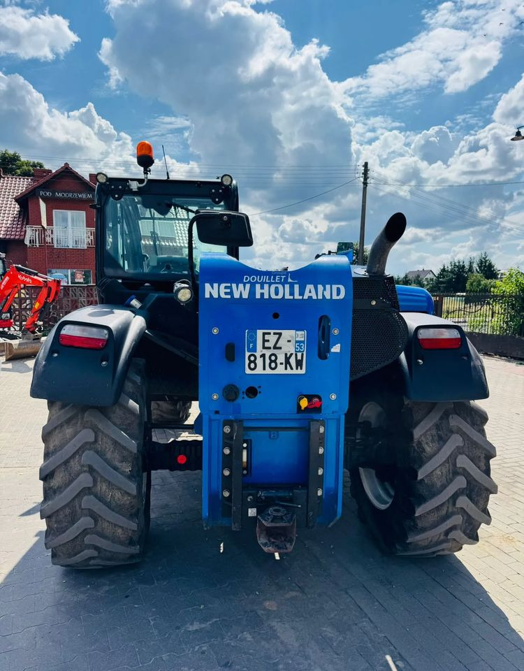 New Holland L7.42 - Teleskopický manipulátor: obrázek 3 New Holland L7.42 - Teleskopický manipulátor: obrázek 3