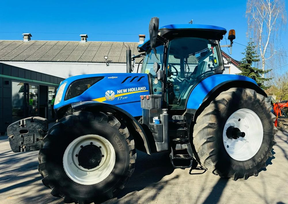 New Holland T7.230 - Traktor: obrázek 3 New Holland T7.230 - Traktor: obrázek 3