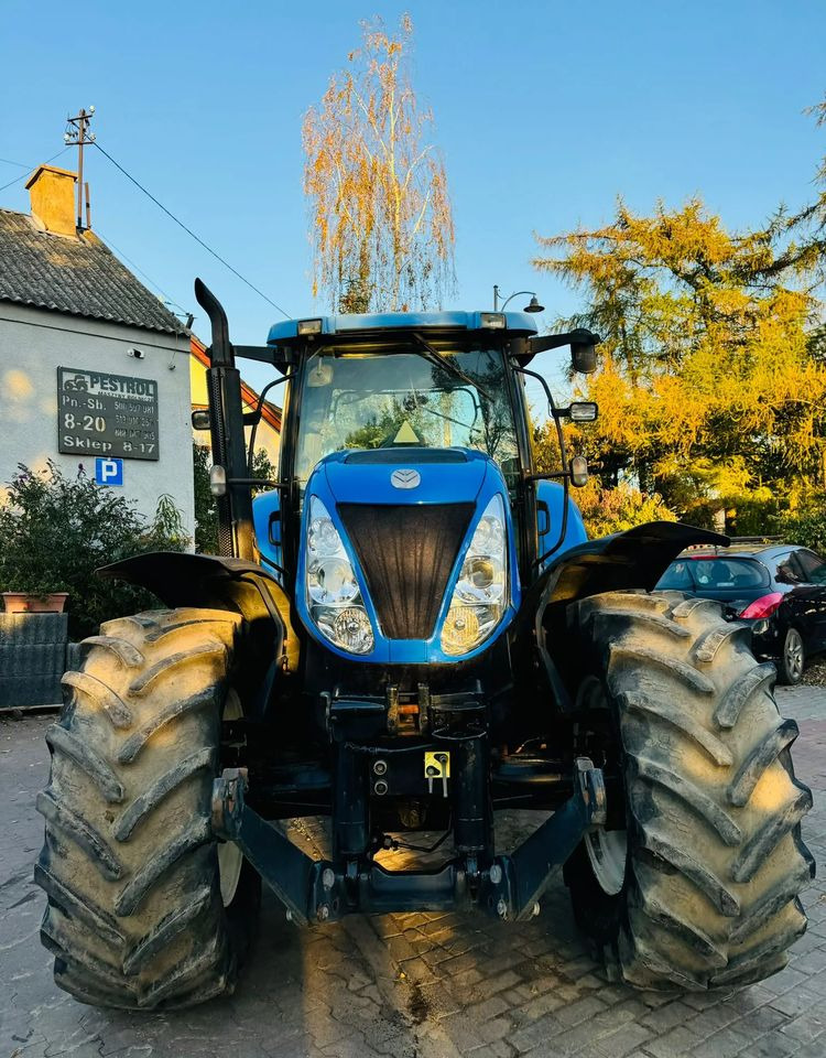 New Holland T7030 - Traktor: obrázek 2 New Holland T7030 - Traktor: obrázek 2