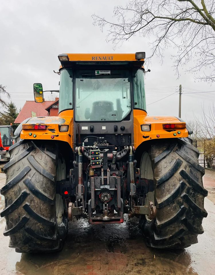 Renault Ares 826 RZ - Traktor: obrázek 5 Renault Ares 826 RZ - Traktor: obrázek 5