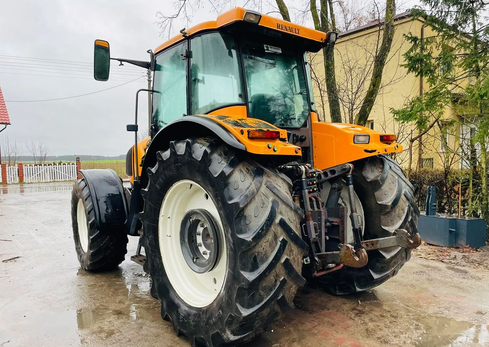 Renault Ares 826 RZ - Traktor: obrázek 4 Renault Ares 826 RZ - Traktor: obrázek 4