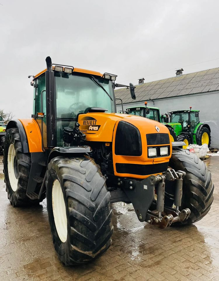 Renault Ares 826 RZ - Traktor: obrázek 1 Renault Ares 826 RZ - Traktor: obrázek 1