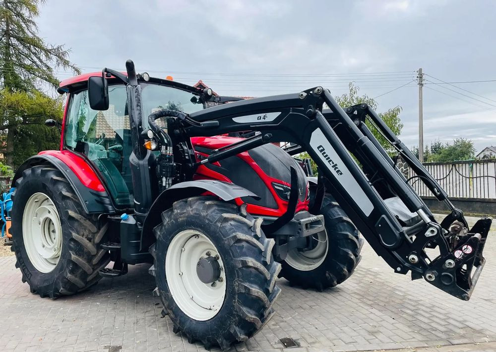 Valtra N104 - Traktor: obrázek 1 Valtra N104 - Traktor: obrázek 1