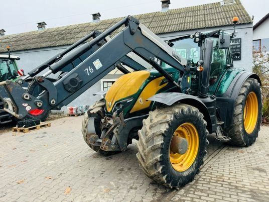 Traktor Valtra T174: obrázek 6