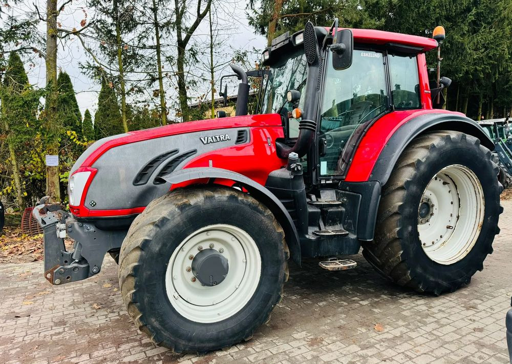 Valtra T213 - Traktor: obrázek 5 Valtra T213 - Traktor: obrázek 5