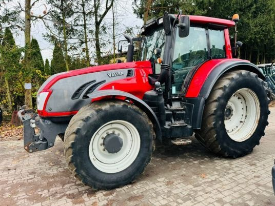 Valtra T213 - Traktor: obrázek 2 Valtra T213 - Traktor: obrázek 2
