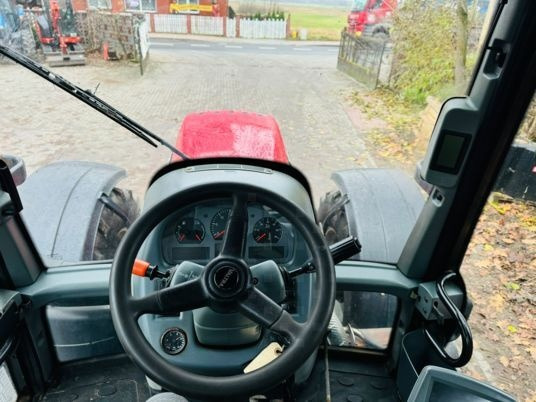 Valtra T213 - Traktor: obrázek 3 Valtra T213 - Traktor: obrázek 3