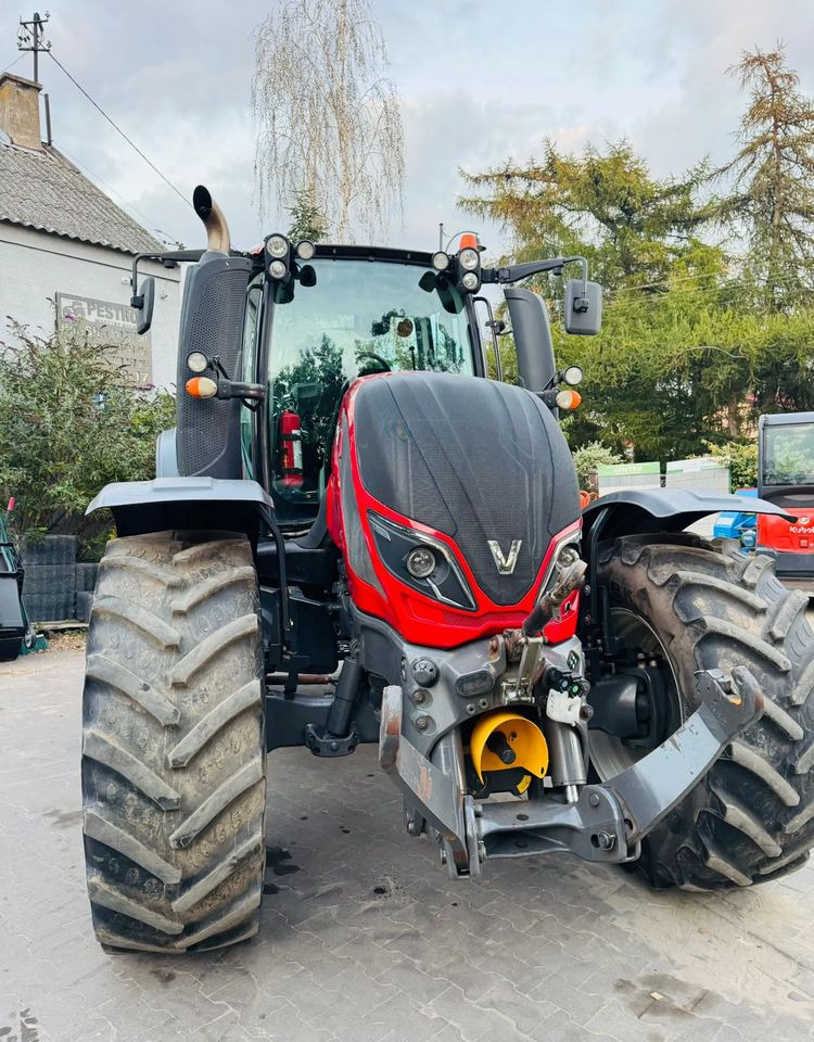 Valtra T214 ACTIVE - Traktor: obrázek 5 Valtra T214 ACTIVE - Traktor: obrázek 5