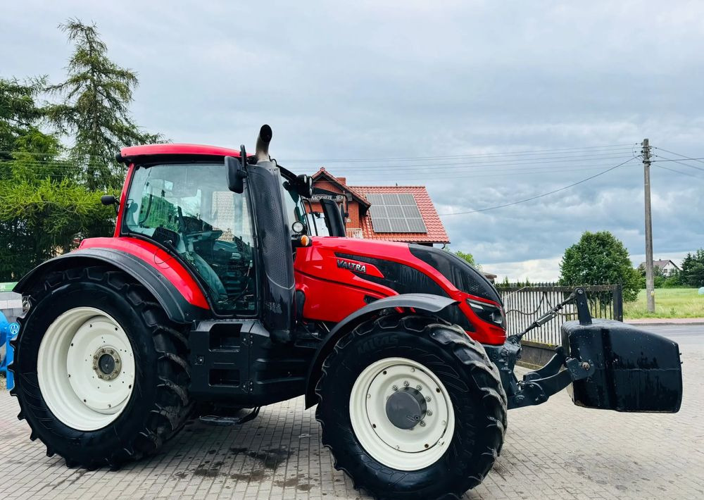 Valtra T234A - Traktor: obrázek 2 Valtra T234A - Traktor: obrázek 2