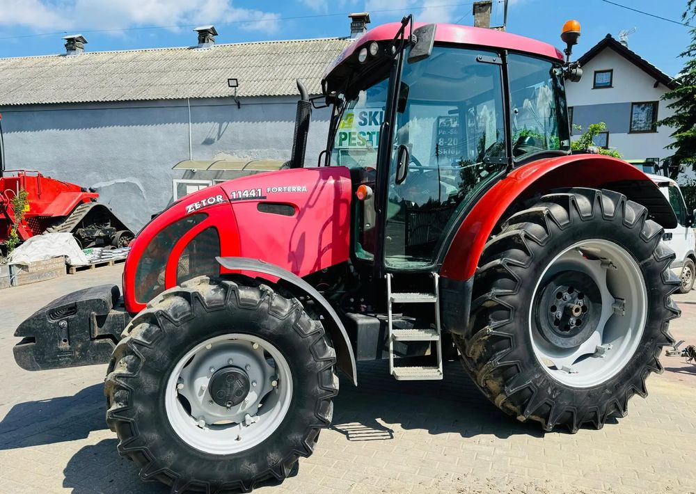 Zetor FORTERRA 11441 - Traktor: obrázek 2 Zetor FORTERRA 11441 - Traktor: obrázek 2