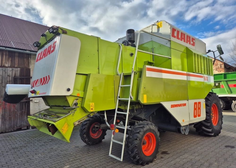 Claas Dominator VX 88 - Sklízecí mlátička: obrázek 4 Claas Dominator VX 88 - Sklízecí mlátička: obrázek 4
