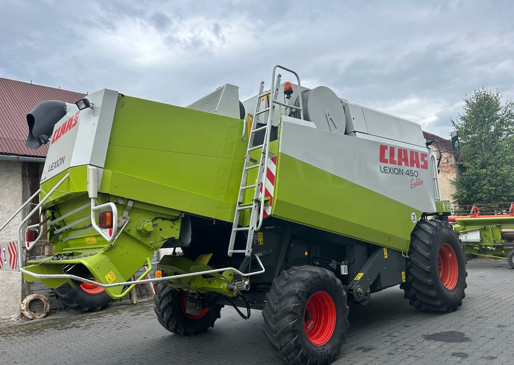 Claas Lexion 450 Evolution - Sklízecí mlátička: obrázek 5 Claas Lexion 450 Evolution - Sklízecí mlátička: obrázek 5