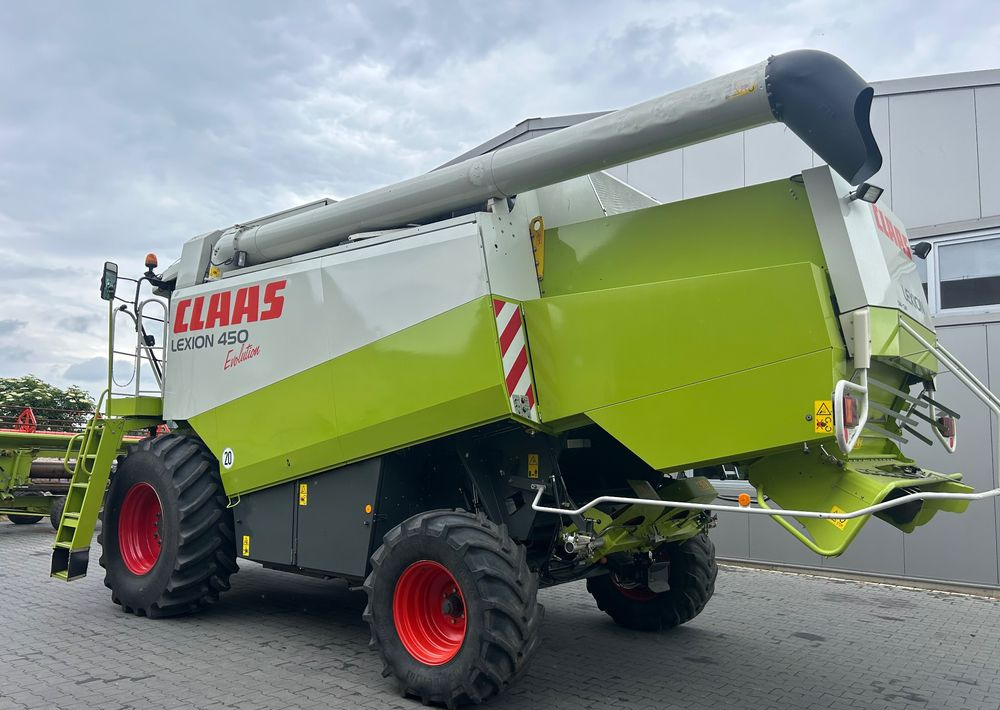 Claas Lexion 450 Evolution - Sklízecí mlátička: obrázek 4 Claas Lexion 450 Evolution - Sklízecí mlátička: obrázek 4