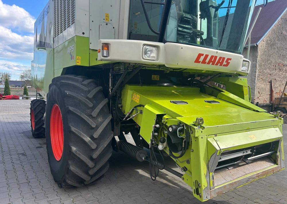 Claas Mega 360 - Sklízecí mlátička: obrázek 4 Claas Mega 360 - Sklízecí mlátička: obrázek 4