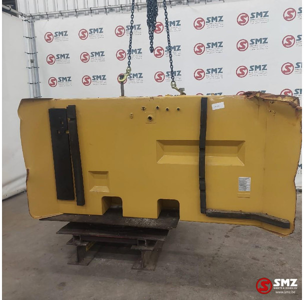 Caterpillar Counterweight 2.47T Caterpillar - Rám/ Šasi pro Manipulační technika: obrázek 2 Caterpillar Counterweight 2.47T Caterpillar - Rám/ Šasi pro Manipulační technika: obrázek 2