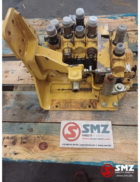 Caterpillar Occ hydraulische kleppengroep D6M Caterpillar - Hydraulika: obrázek 3 Caterpillar Occ hydraulische kleppengroep D6M Caterpillar - Hydraulika: obrázek 3