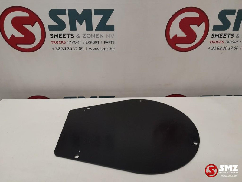 Caterpillar Travel motor guard steel plate Caterpillar - Rám/ Šasi pro Manipulační technika: obrázek 2 Caterpillar Travel motor guard steel plate Caterpillar - Rám/ Šasi pro Manipulační technika: obrázek 2