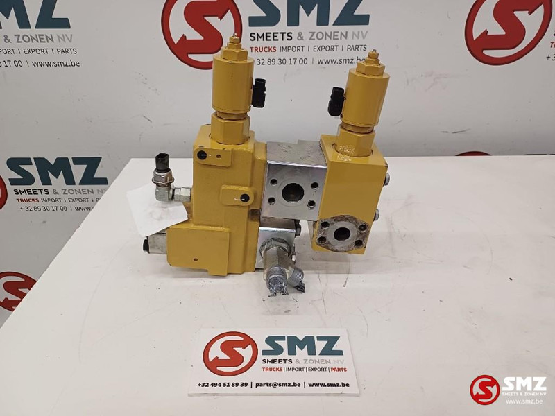 Caterpillar Valve GP solenoid Caterpillar - Hydraulika pro Manipulační technika: obrázek 1 Caterpillar Valve GP solenoid Caterpillar - Hydraulika pro Manipulační technika: obrázek 1