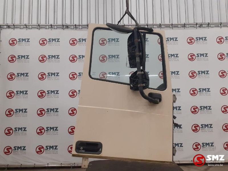 DAF Occ deur rechts DAF - Dveře a díly pro Nákladní auto: obrázek 1 DAF Occ deur rechts DAF - Dveře a díly pro Nákladní auto: obrázek 1