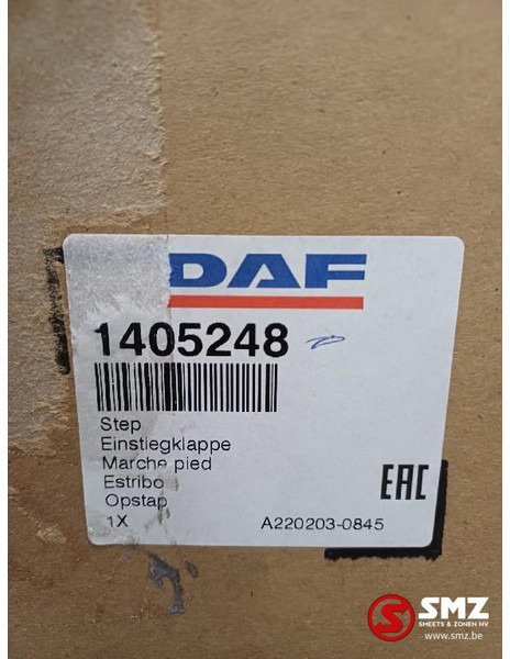DAF Opstap links DAF - Kabina a interiér pro Nákladní auto: obrázek 3 DAF Opstap links DAF - Kabina a interiér pro Nákladní auto: obrázek 3