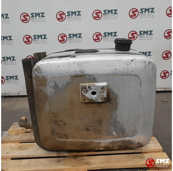 Diversen Occ hydraulische tank 200L OMFB - Hydraulická nádrž pro Nákladní auto: obrázek 4 Diversen Occ hydraulische tank 200L OMFB - Hydraulická nádrž pro Nákladní auto: obrázek 4