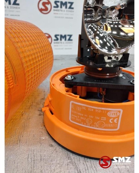 Diversen Occ zwaailamp Hella KL700 24V 70W - Světlo/ Osvětlení pro Nákladní auto: obrázek 2 Diversen Occ zwaailamp Hella KL700 24V 70W - Světlo/ Osvětlení pro Nákladní auto: obrázek 2